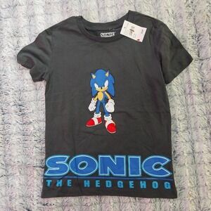 NWT Sonic the Hedgehog tee‎ 14/16